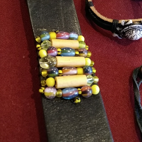 4 for $50 Black Leather Jewelry lot of Four Pieces Beaded Turtle Gold Silver - Picture 2 of 5